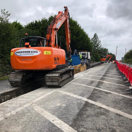 Craughwell pipe laying Beechwood Civil